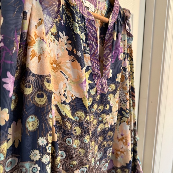 Current Air Peacock Floral Patterned Long Sleeve Top - Picture 4 of 8